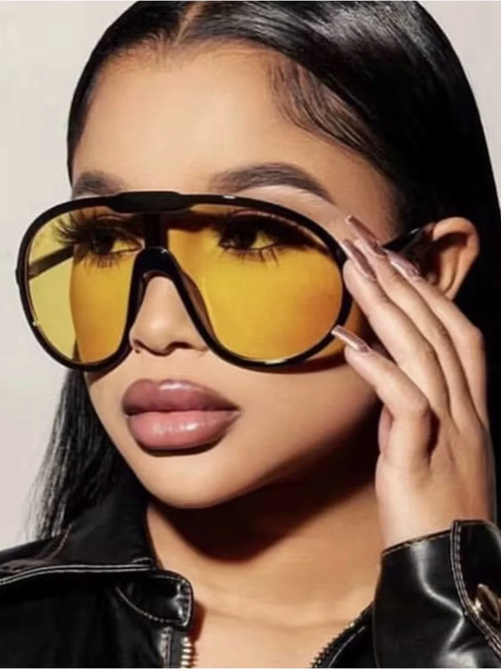 New Oversized Women's Aviator Sunglasses - Yellow Lens